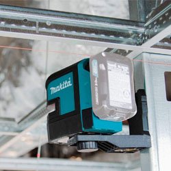 Cordless Line Laser Level in Canada
