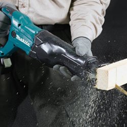 Cordless Reciprocating Saws for Cutting Jobs Without the Cord